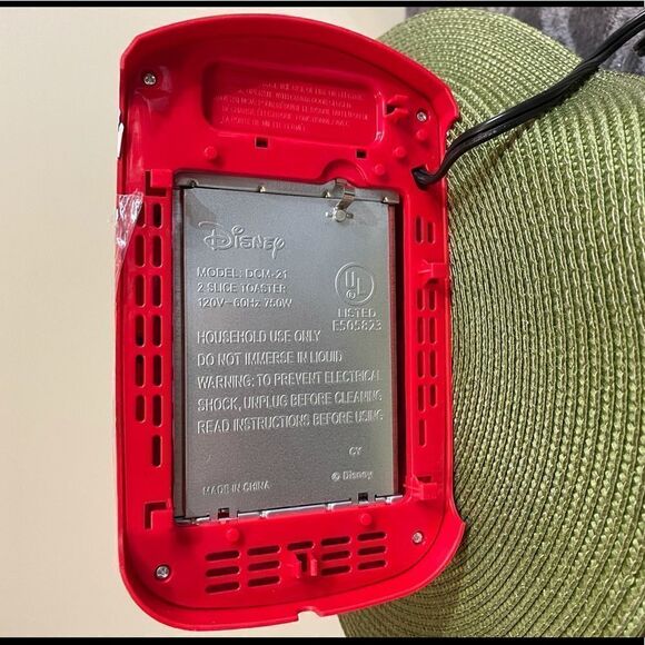 Disney Mickey Mouse 2 slice toaster DCM-21 NWT - Picture 9 of 13